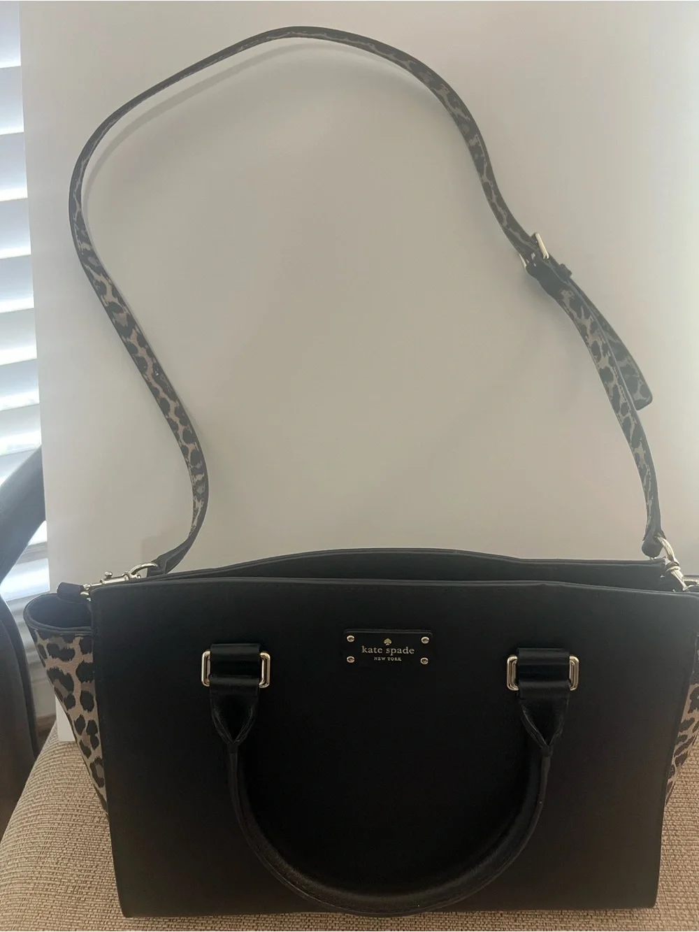 Kate Spade leather handbag with Leopard accents. - Picture 2 of 6